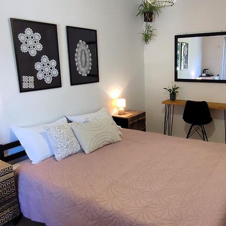 Guest House Vuljan ฮวาร์ ภายนอก รูปภาพ