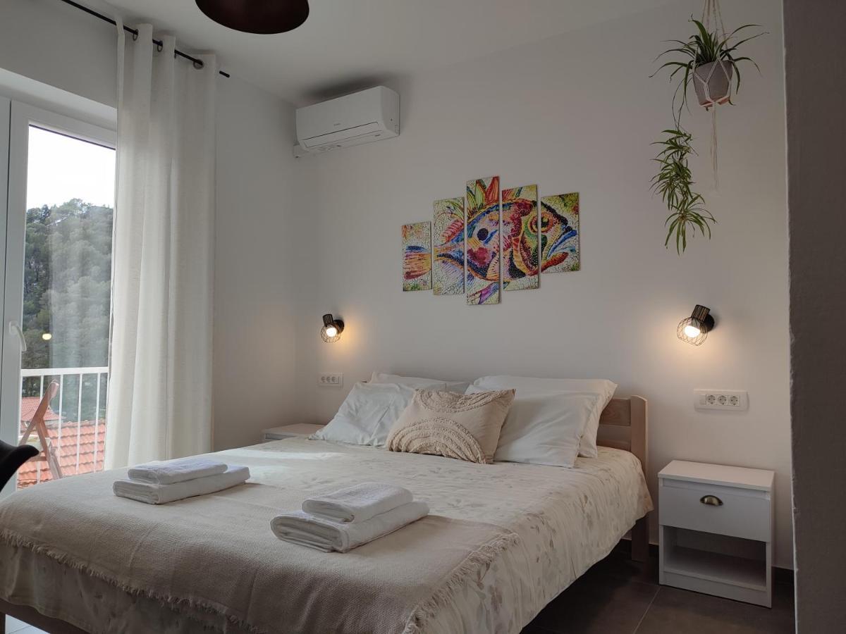 Guest House Vuljan ฮวาร์ ภายนอก รูปภาพ