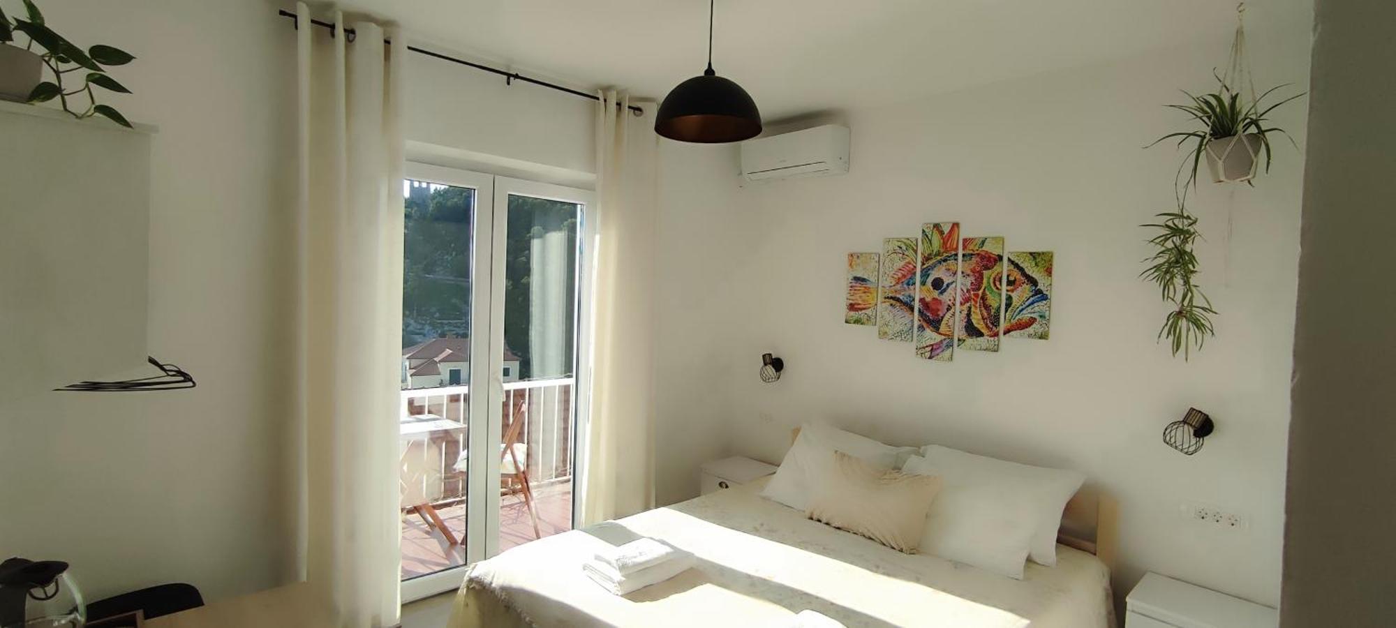 Guest House Vuljan ฮวาร์ ภายนอก รูปภาพ